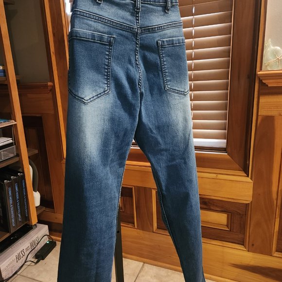 Dressberry Jeans - Picture 4 of 5